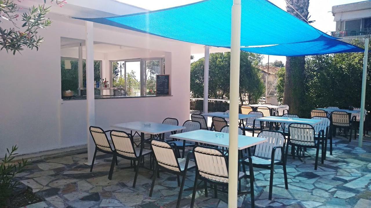 Nireus Hotel Néa Mákri Exteriér fotografie